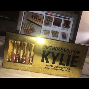 Kylie Matte Lipstick